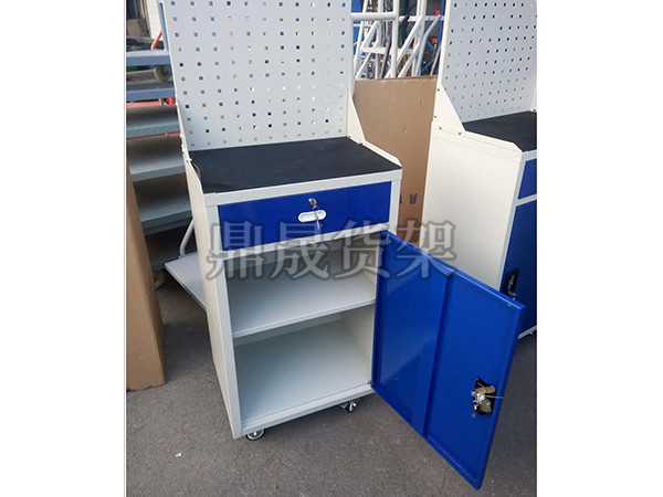 工具柜